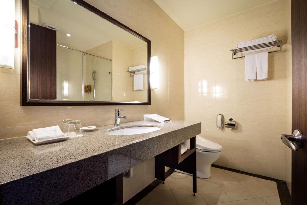 Lailai Hotel Тайчжун Экстерьер фото