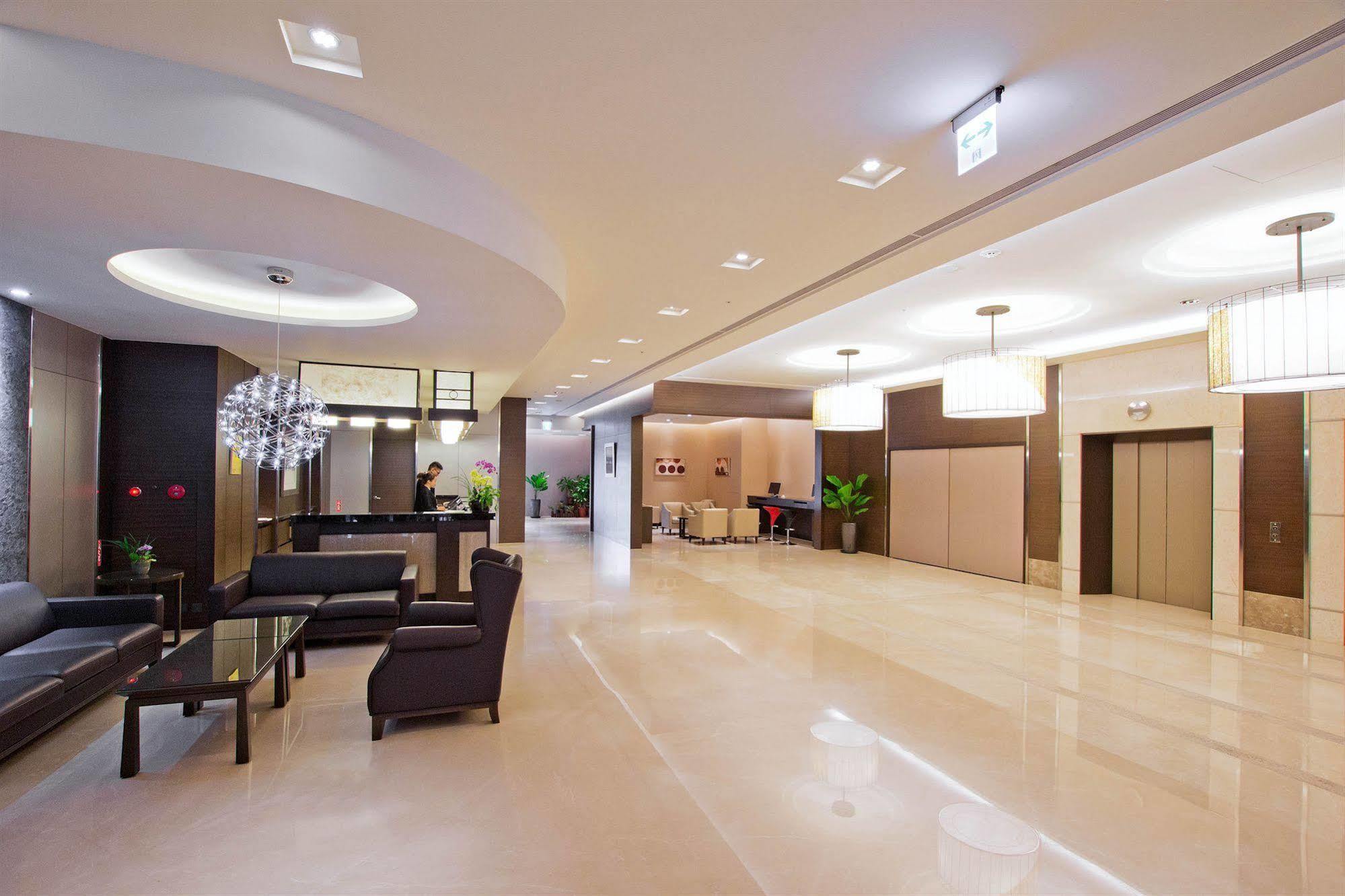 Lailai Hotel Тайчжун Экстерьер фото