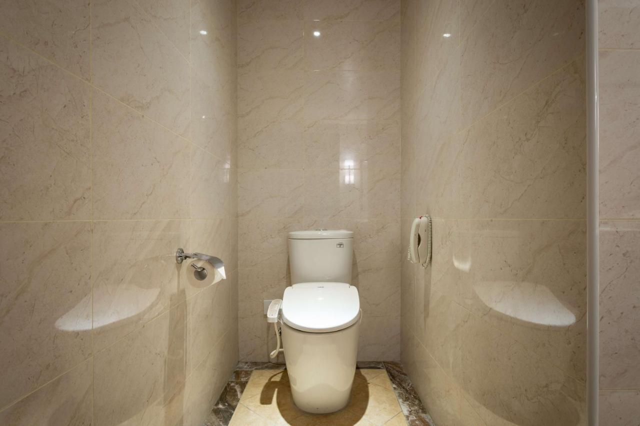 Lailai Hotel Тайчжун Экстерьер фото